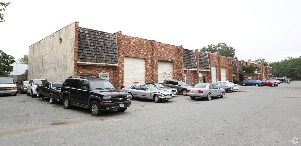 8020-8036 Old Alexandria Ferry Rd, Clinton, MD à vendre - Photo de l’immeuble – Image 3 sur 29