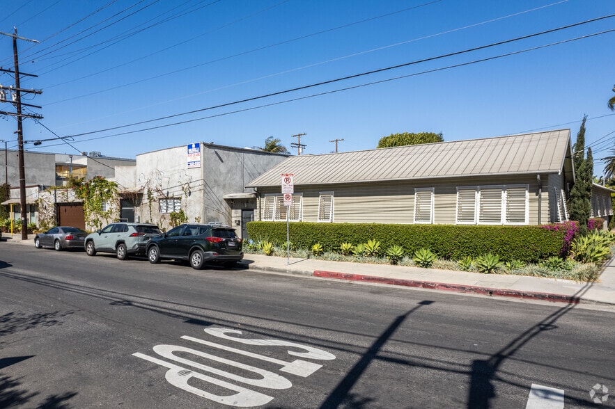 612-624 Hampton Dr, Venice, CA à louer - Photo principale – Image 1 sur 120
