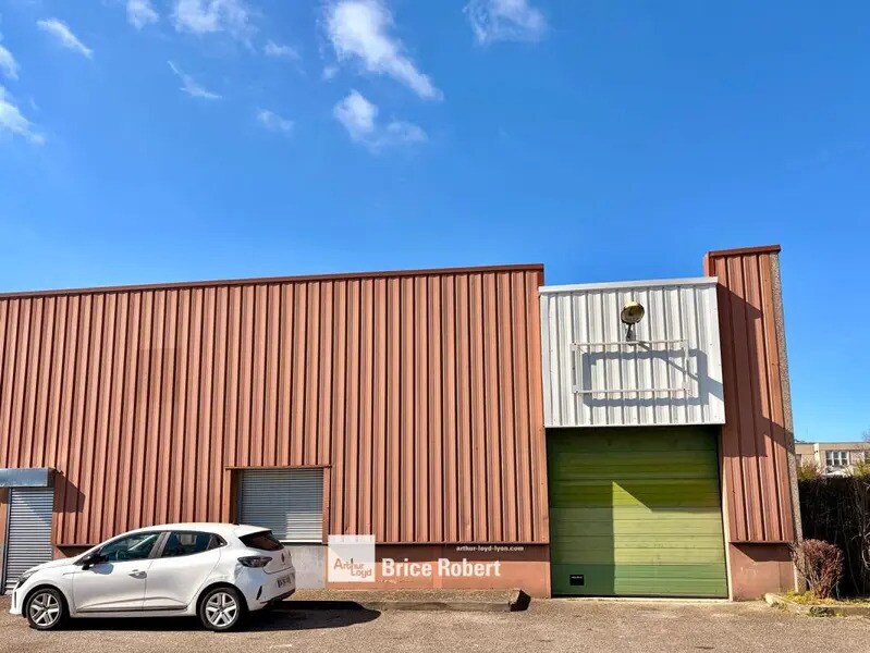 3 Rue Du 35eme Regiment D'Aviation, Bron à louer Photo de l’immeuble– Image 1 sur 13