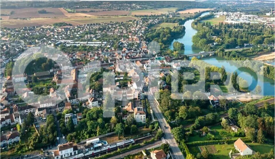 Local commercial dans Trilport à louer Aérien– Image 1 sur 2