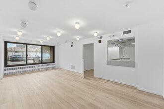 90 Prospect Ave, Hackensack, NJ à louer Photo intérieure– Image 1 sur 49