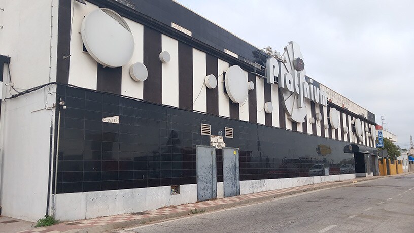 Local commercial dans Los Barrios, Cádiz à vendre - Photo de l’immeuble – Image 2 sur 4