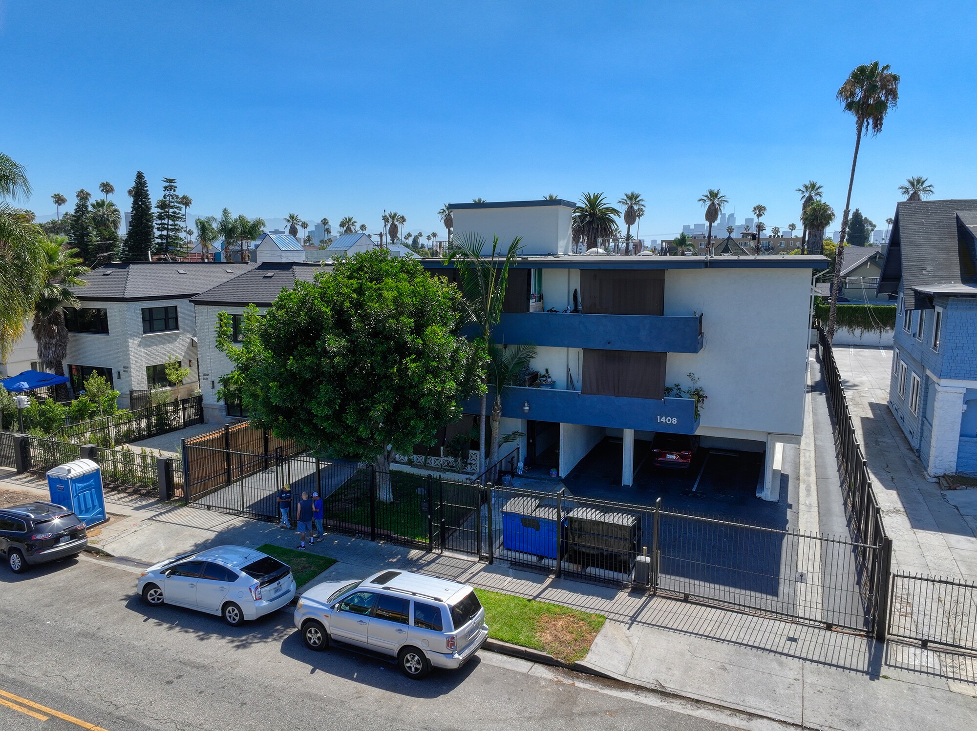 1408 S Wilton Pl, Los Angeles, CA à vendre Photo de l’immeuble– Image 1 sur 21