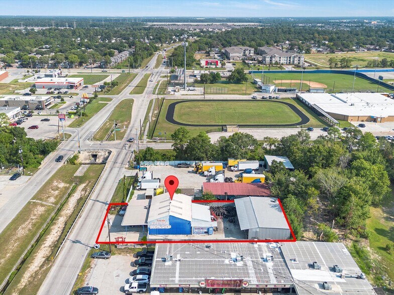 8518 C E King Pky, Houston, TX à vendre - Photo de l’immeuble – Image 2 sur 9