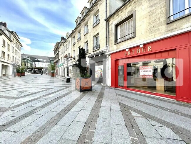 Plus de détails pour Local commercial à vendre