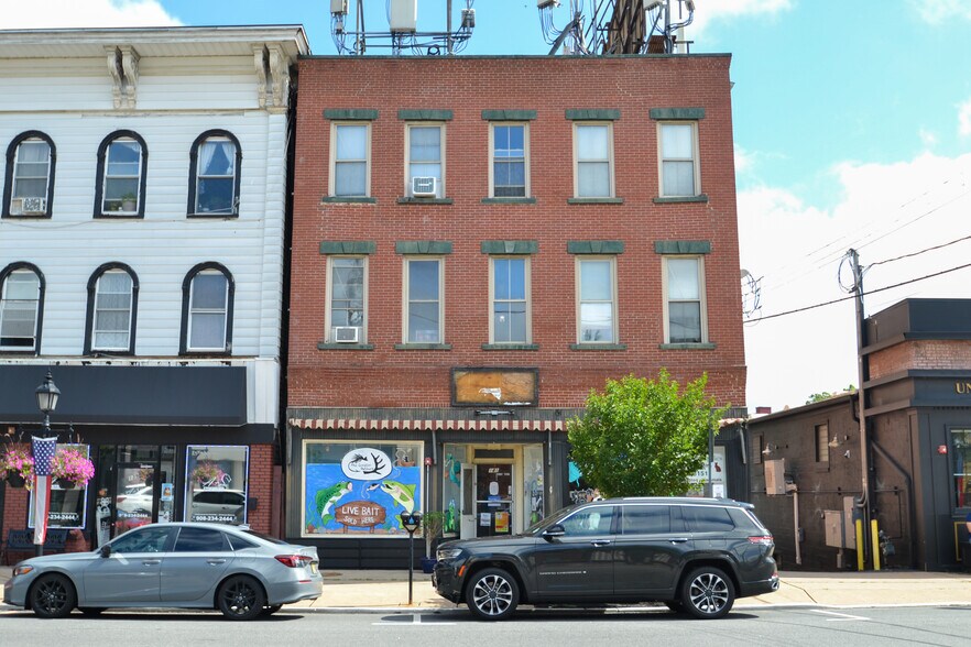 141-143 Main St, Hackettstown, NJ à vendre - Photo de l’immeuble – Image 3 sur 27