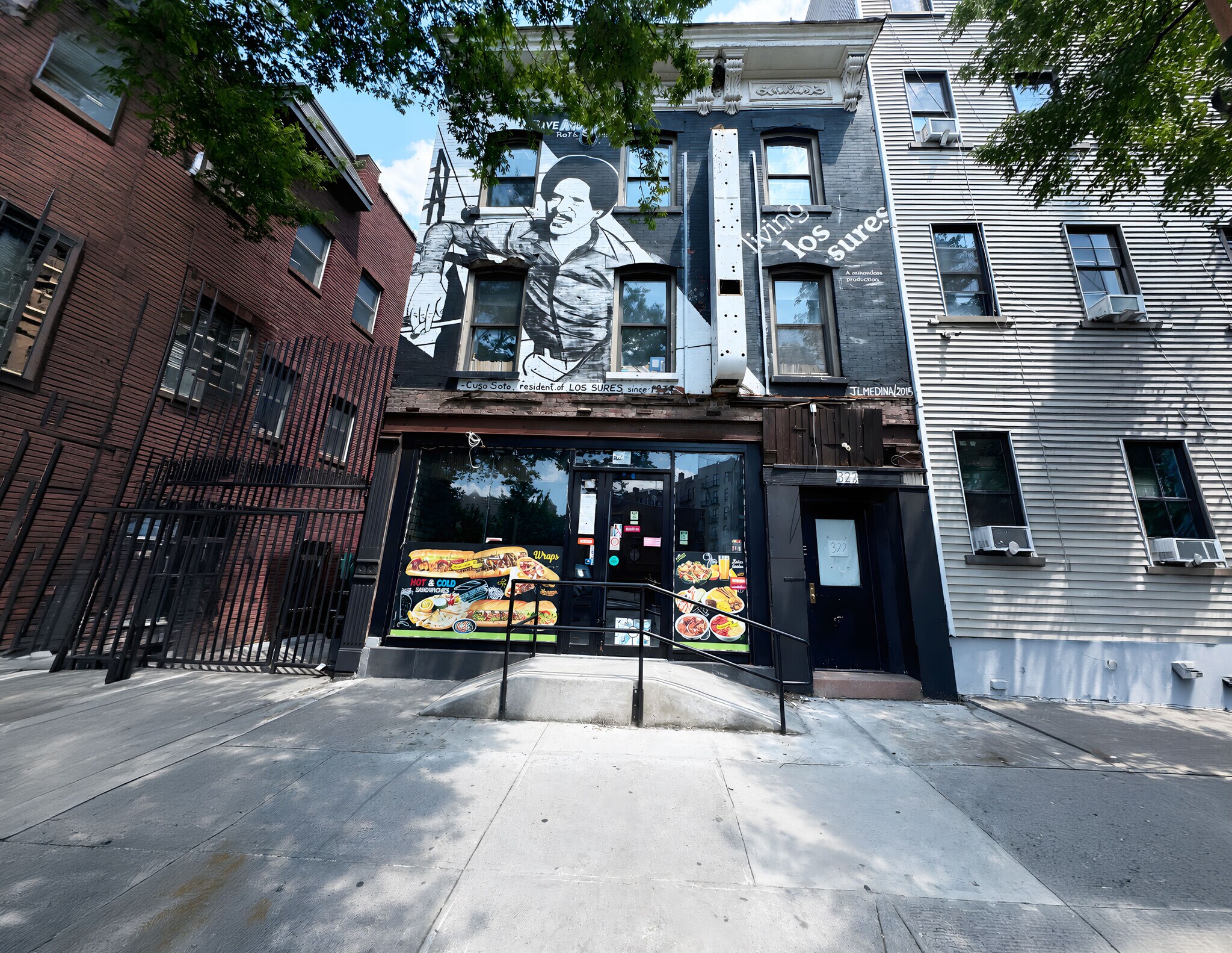 322 Union Ave, Brooklyn, NY à louer Photo de l’immeuble– Image 1 sur 3