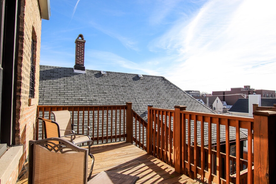 3751 N Marshfield Ave, Chicago, IL à vendre - Photo de l’immeuble – Image 3 sur 34