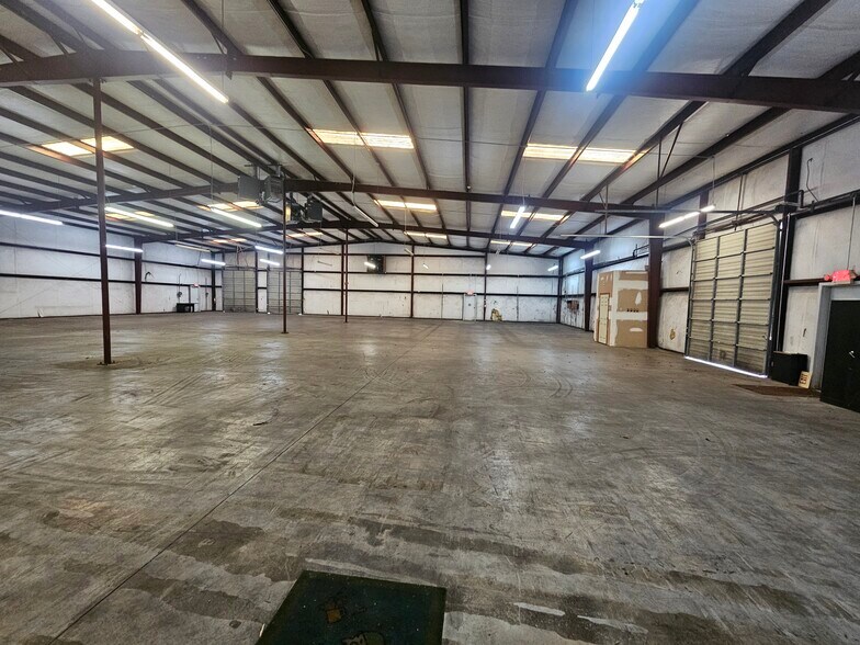 135 Cecil Ct, Fayetteville, GA à louer - Photo de l’immeuble – Image 2 sur 23