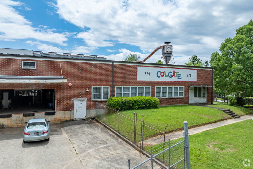 220 Pearl St SE, Atlanta, GA à louer - Photo de l’immeuble – Image 2 sur 7