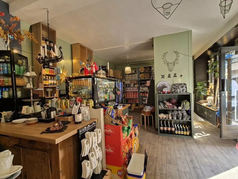 Local commercial dans Paris à vendre Photo de l’immeuble– Image 1 sur 9