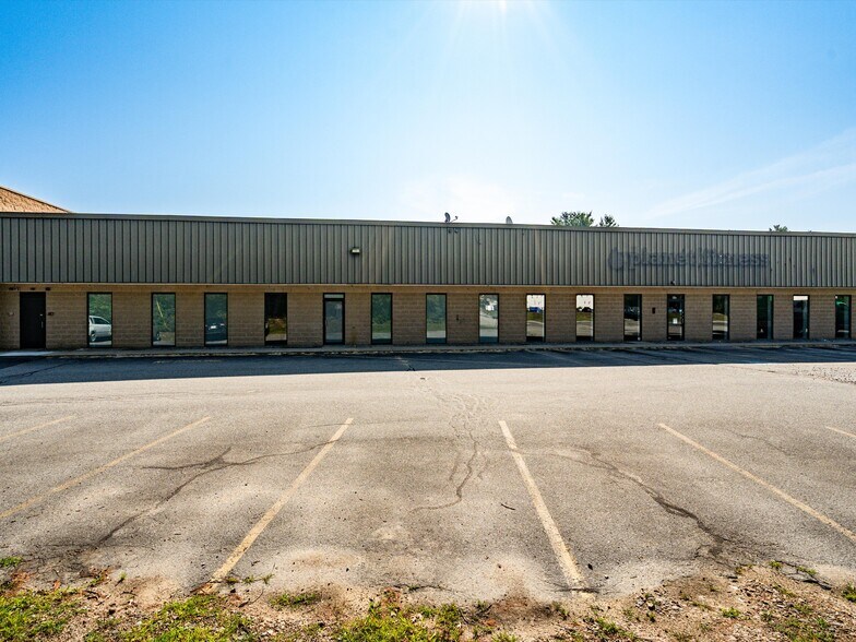 95A Plaistow Rd, Plaistow, NH à louer - Photo de l’immeuble – Image 3 sur 6
