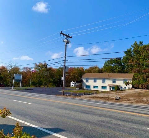 1049 Tiogue Ave, Coventry, RI à louer - Photo de l’immeuble – Image 3 sur 45