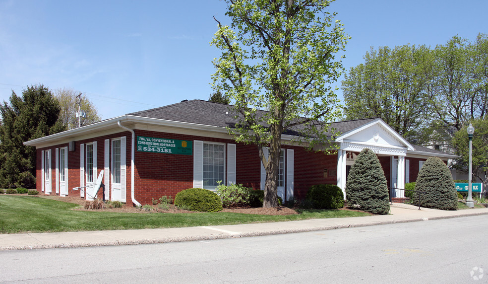 1011 N Main St, Lapel, IN à vendre - Photo principale – Image 1 sur 3
