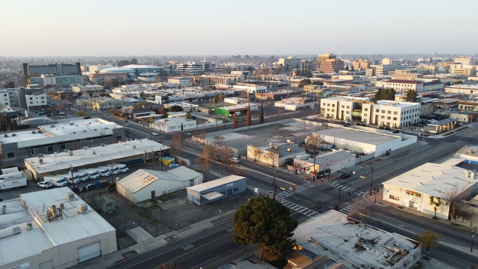 2024 Q St, Bakersfield, CA à louer - Photo de l’immeuble – Image 3 sur 16