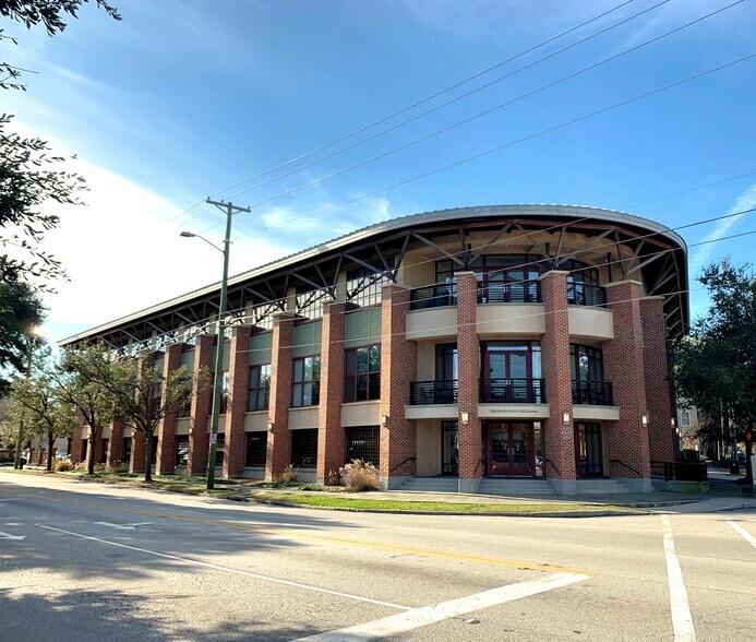525 E Bay St, Charleston, SC à louer - Photo de l’immeuble – Image 1 sur 1