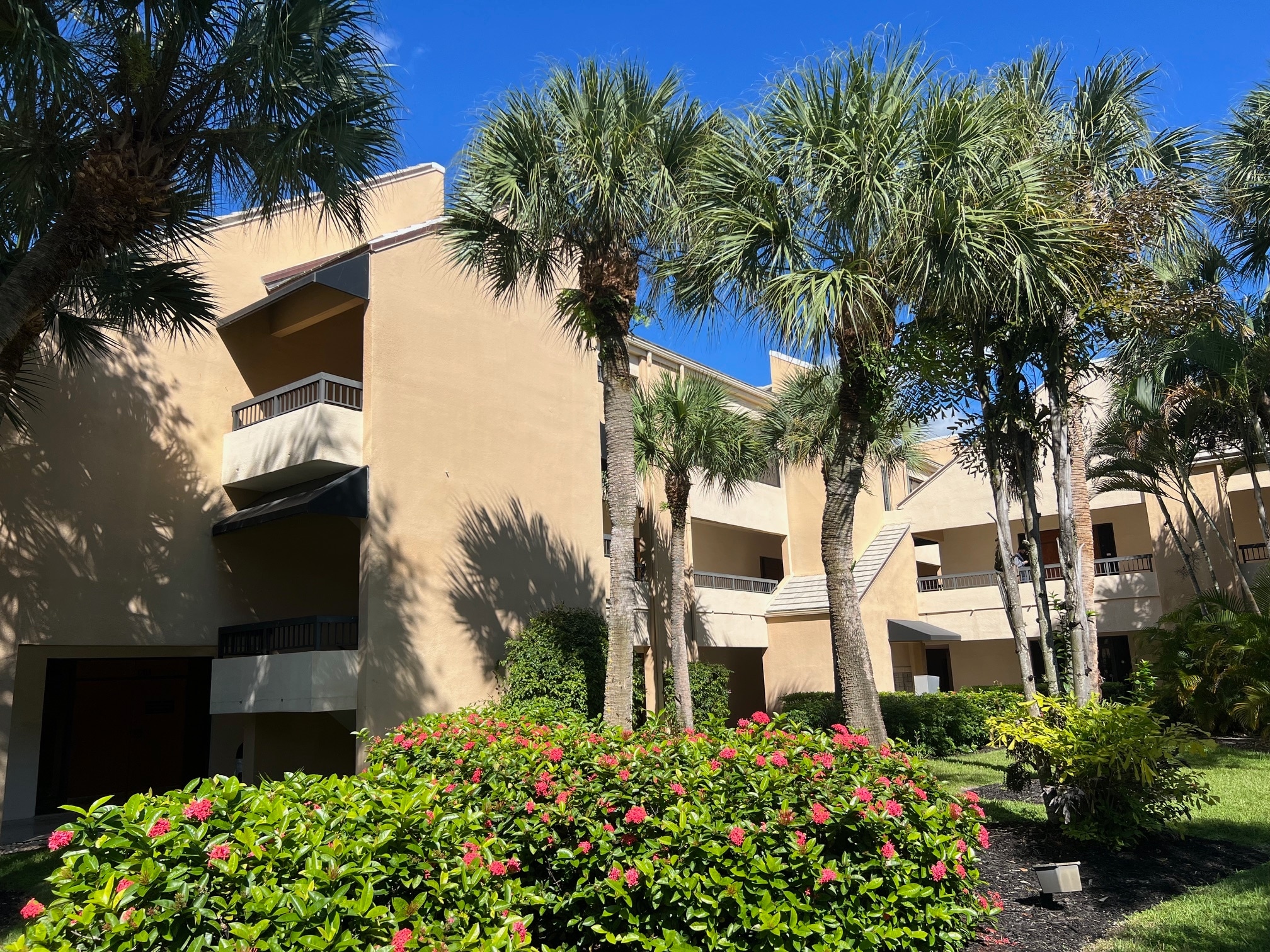 11211 Prosperity Farms Rd, Palm Beach Gardens, FL à vendre Photo principale– Image 1 sur 8