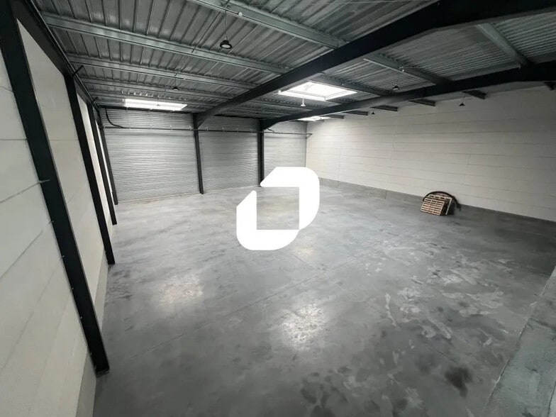 Bureau dans Wambrechies à louer - Photo intérieure – Image 2 sur 14