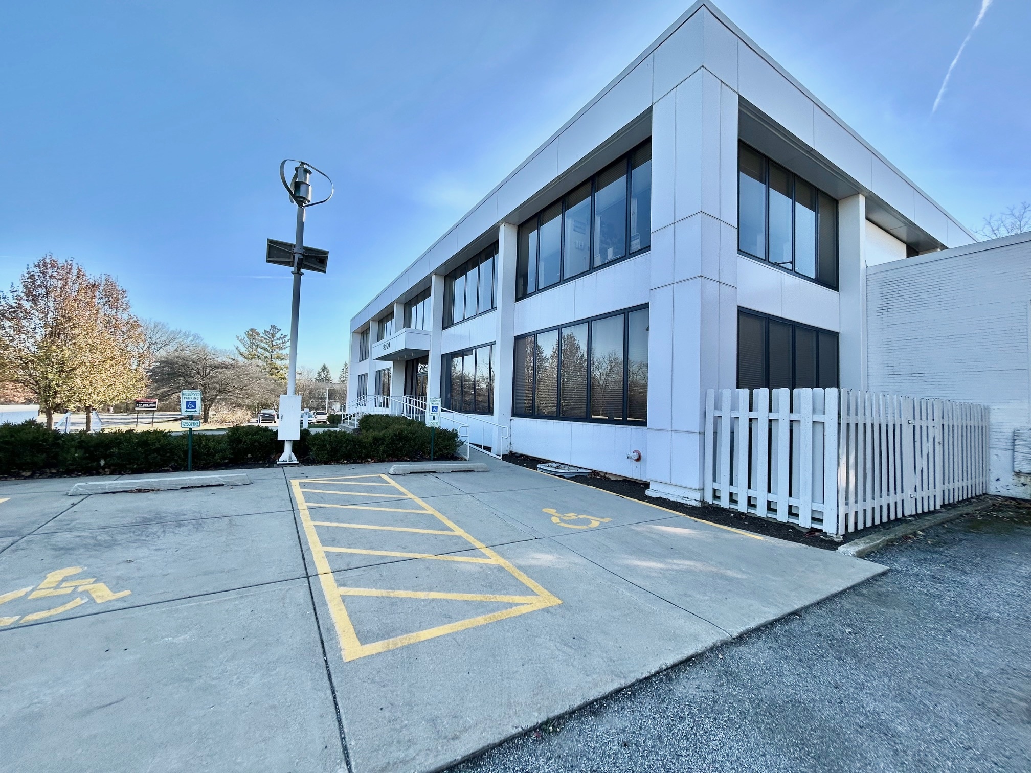 3500 Western Ave, Highland Park, IL à louer Photo de l’immeuble– Image 1 sur 14