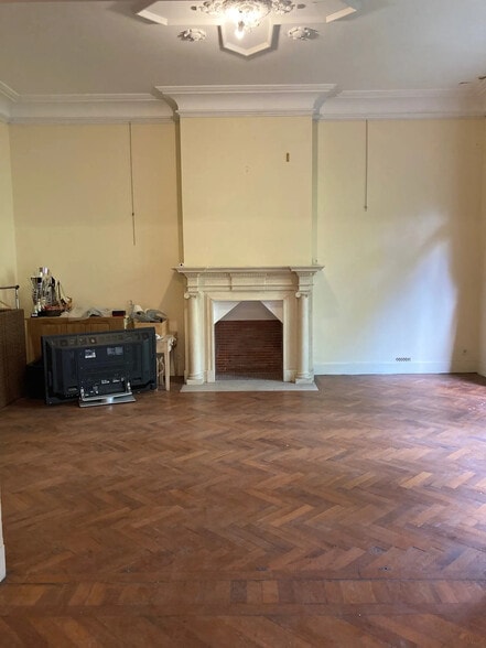 Bureau dans Bordeaux à vendre - Photo de l’immeuble – Image 3 sur 23