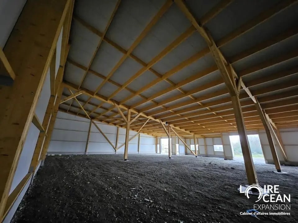 Local d’activités dans Bouaye à louer Photo de l’immeuble– Image 1 sur 15