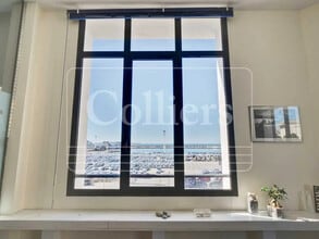 8 Rue Du Cargo Rhin Fidelity, Marseille à vendre Photo de l’immeuble– Image 2 sur 11