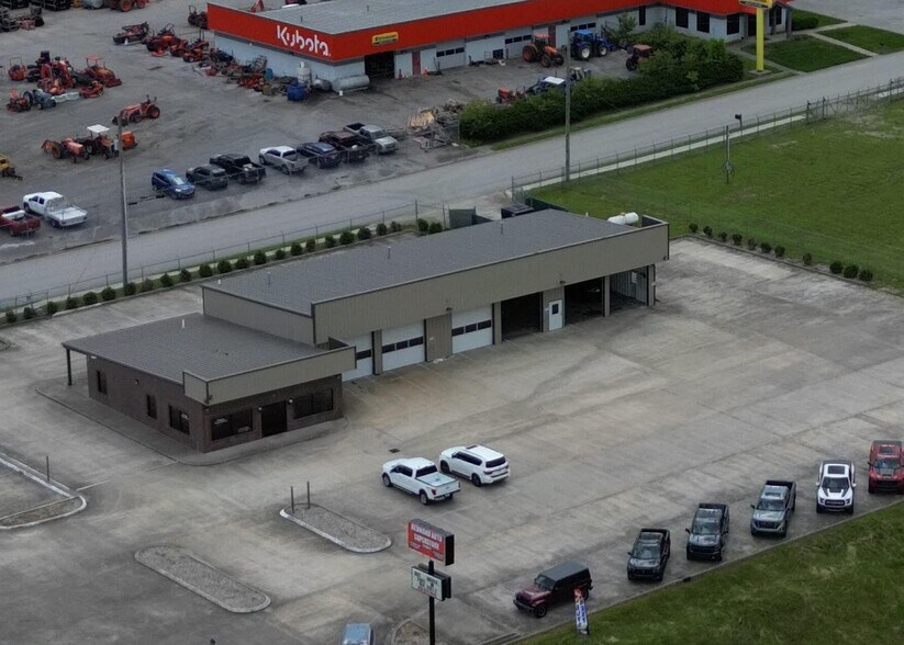 193 Automotive Dr, Richmond, KY à louer - Photo de l’immeuble – Image 1 sur 24