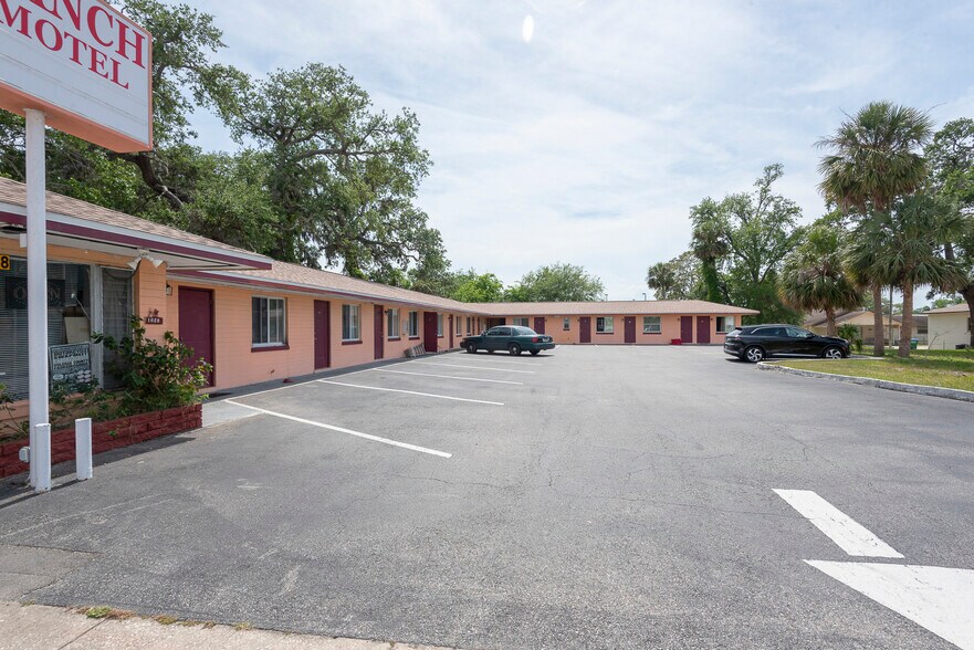 1028 Ridgewood Ave, Daytona Beach, FL à vendre - Photo de l’immeuble – Image 2 sur 42