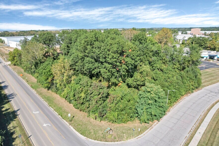 225 Business Center Dr, Blacklick, OH à vendre - Aérien – Image 3 sur 7