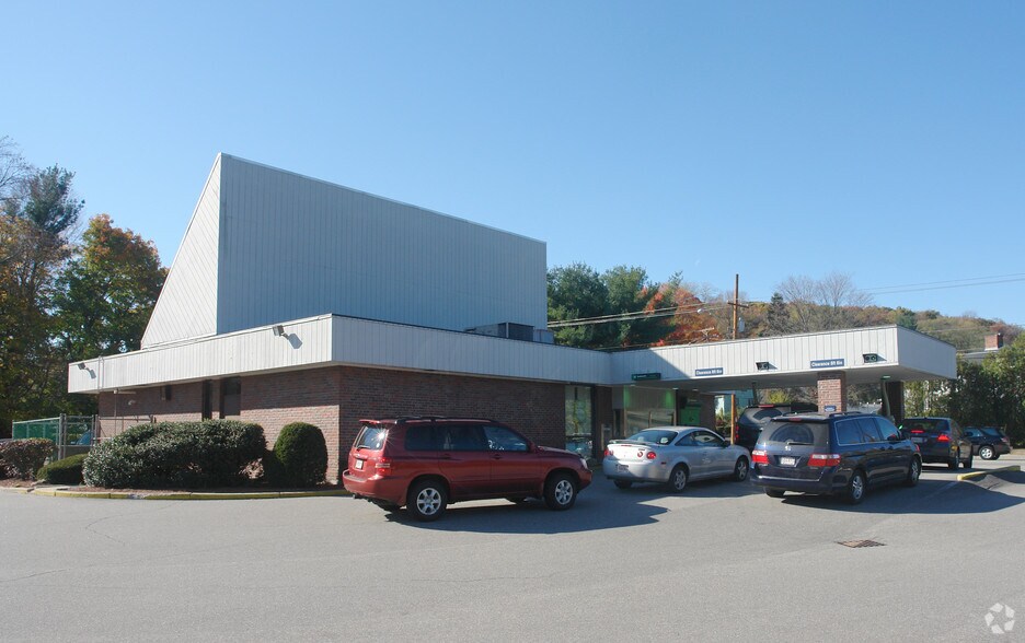 860 S Main St, Bradford, MA à vendre - Photo principale – Image 1 sur 4