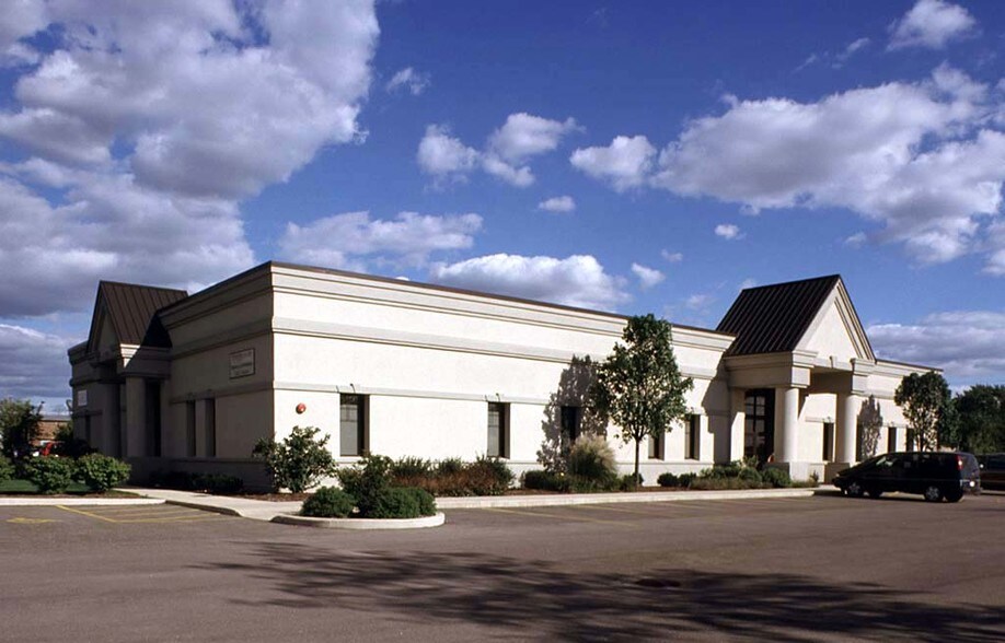 2800 Keslinger Rd, Geneva, IL à louer - Photo de l’immeuble – Image 3 sur 5
