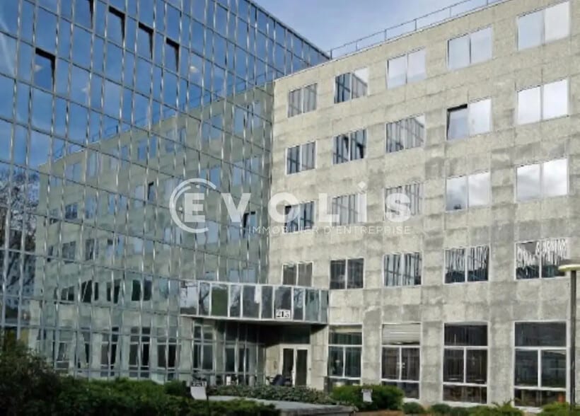 215 Avenue Georges Clemenceau, Nanterre à louer - Photo de l’immeuble – Image 1 sur 10