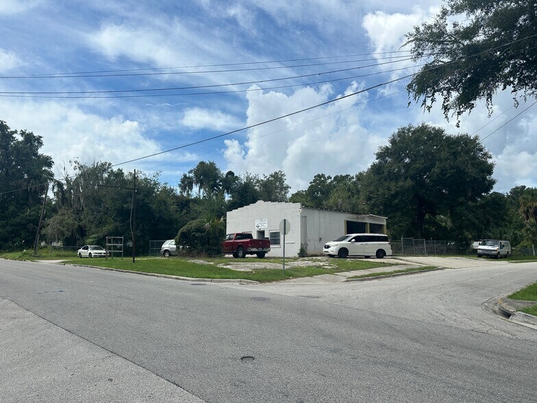800 S Adelle Ave, Deland, FL à vendre - Photo de l’immeuble – Image 3 sur 24