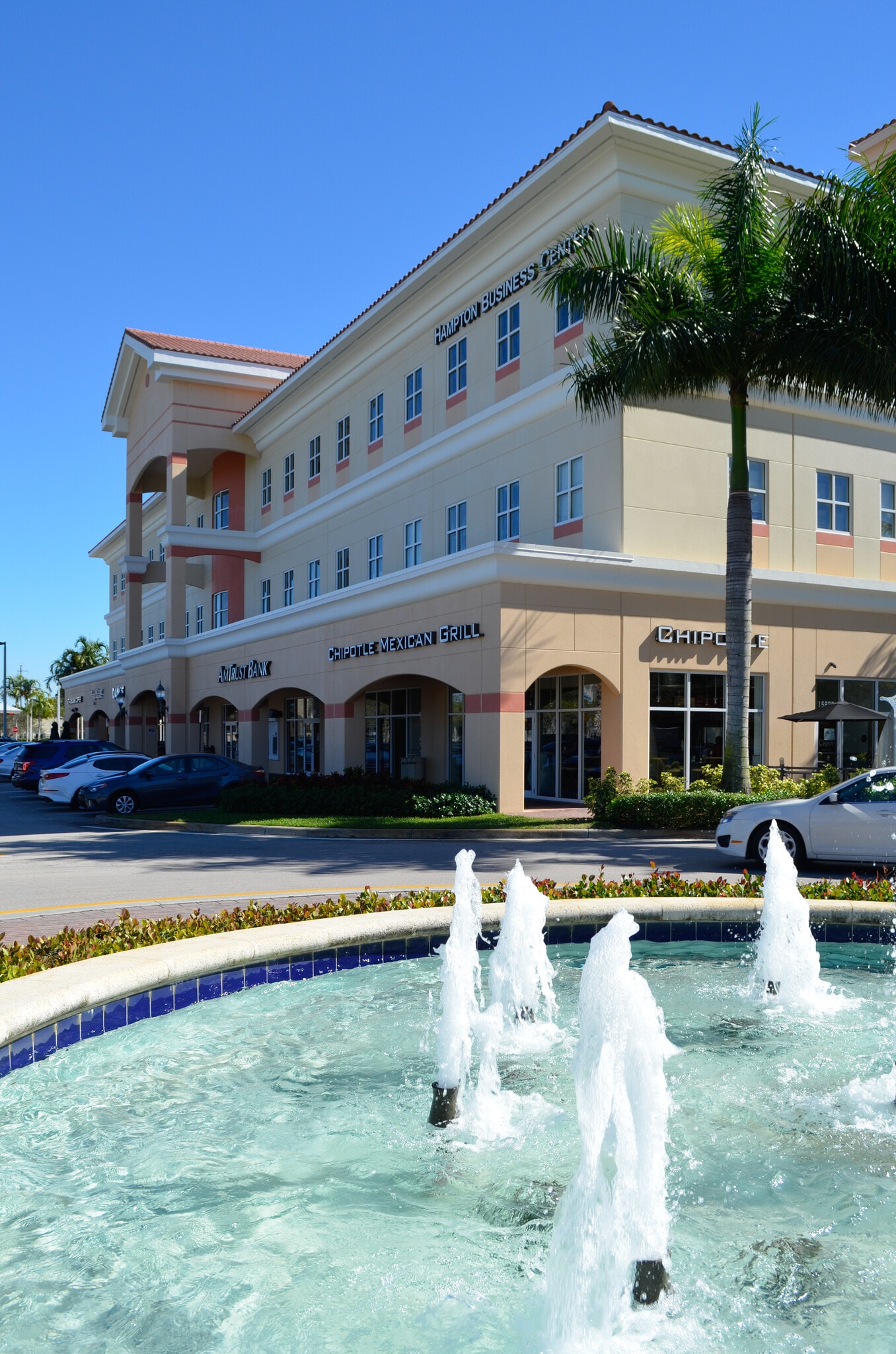 15800-15880 Pines Blvd, Pembroke Pines, FL à louer Photo de l’immeuble– Image 1 sur 29