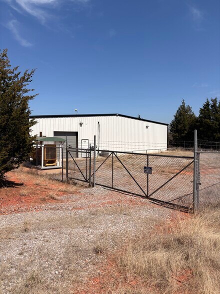 11175 E Simpson Rd, Guthrie, OK à vendre - Photo principale – Image 1 sur 8