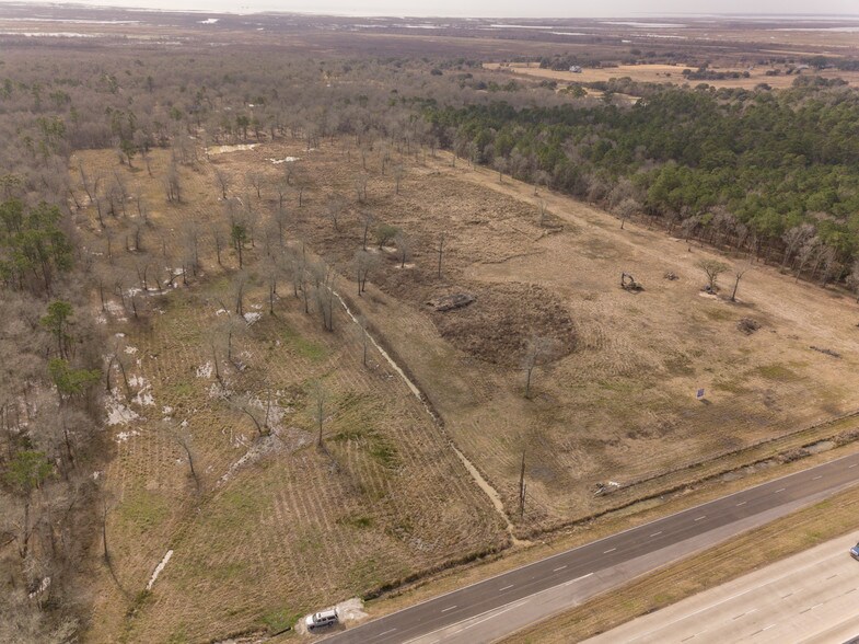 20924 I-10, Wallisville, TX à vendre - Photo de l’immeuble – Image 2 sur 6