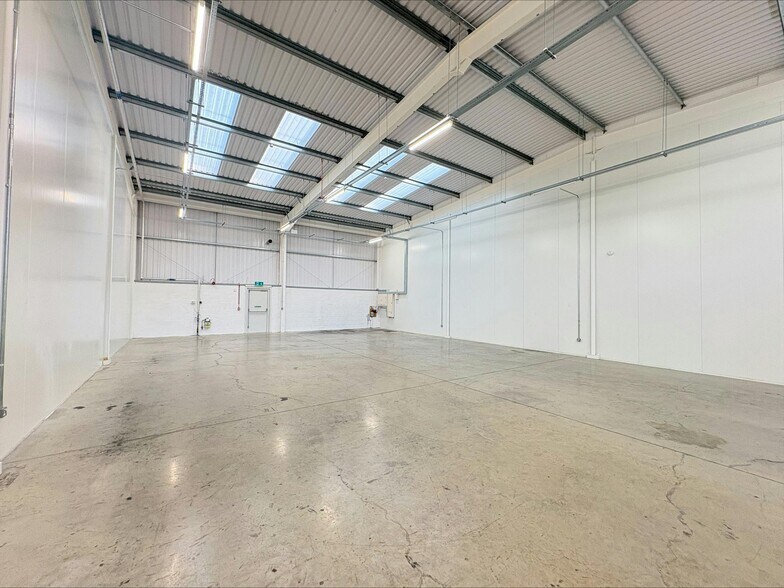 19A-19D Manasty Rd, Peterborough à louer - Photo de l’immeuble – Image 2 sur 10