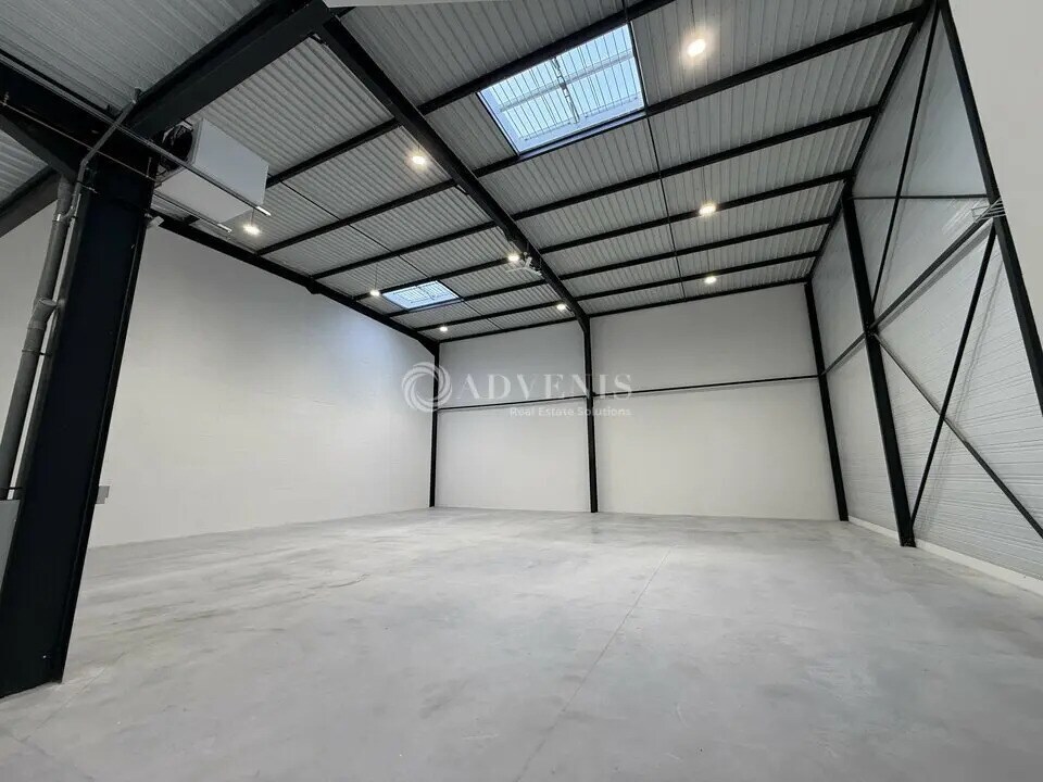 Local d’activités dans Chalifert à louer Photo de l’immeuble– Image 1 sur 9