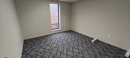 5300 E Main St, Whitehall, OH à louer Photo de l’immeuble– Image 1 sur 4