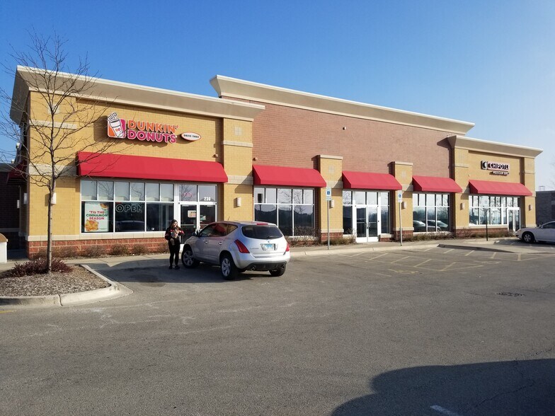 239-253 S Weber Rd, Romeoville, IL à louer - Photo de l’immeuble – Image 2 sur 5