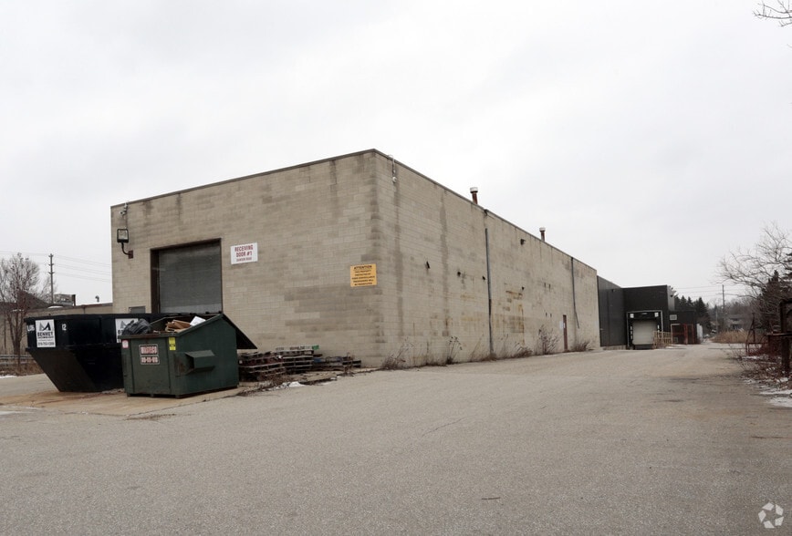 194 Speedvale Ave, Guelph, ON à louer - Photo de l’immeuble – Image 2 sur 2