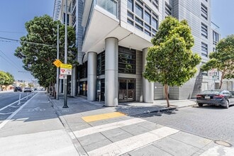 900 Folsom St, San Francisco, CA à louer Photo de l’immeuble– Image 1 sur 3