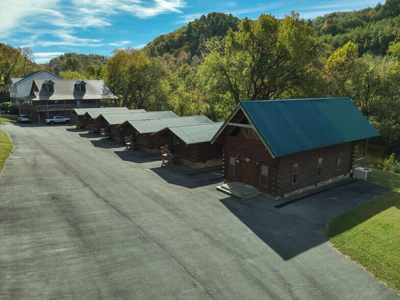 124 Rafter rd, Tellico Plains, TN à vendre - Photo principale – Image 1 sur 1