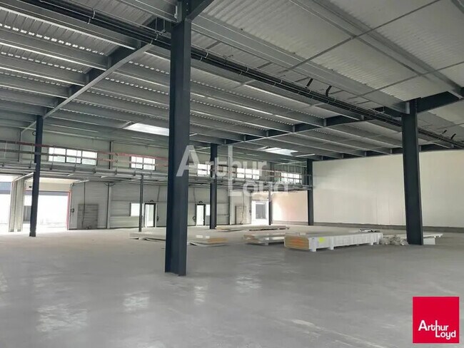 Plus de détails pour Industriel/Logistique à louer