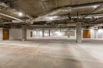 1201 Alhambra Blvd, Sacramento, CA à louer Photo intérieure– Image 2 sur 3