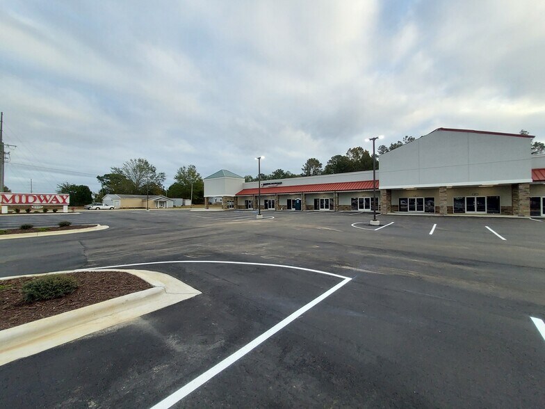 8100 Fayetteville Rd, Raeford, NC à louer - Photo de l’immeuble – Image 3 sur 7