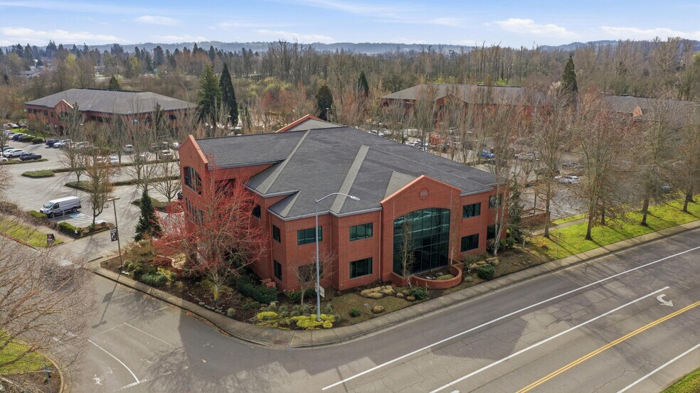 680 Hawthorne Ave SE, Salem, OR à vendre - Photo de l’immeuble – Image 2 sur 34