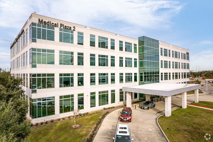 17520 W Grand Pkwy S, Sugar Land, TX à louer - Photo de l’immeuble – Image 2 sur 4