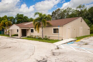Plus de détails pour 13410 Shire Ln, Fort Myers, FL - Spécialisé à vendre