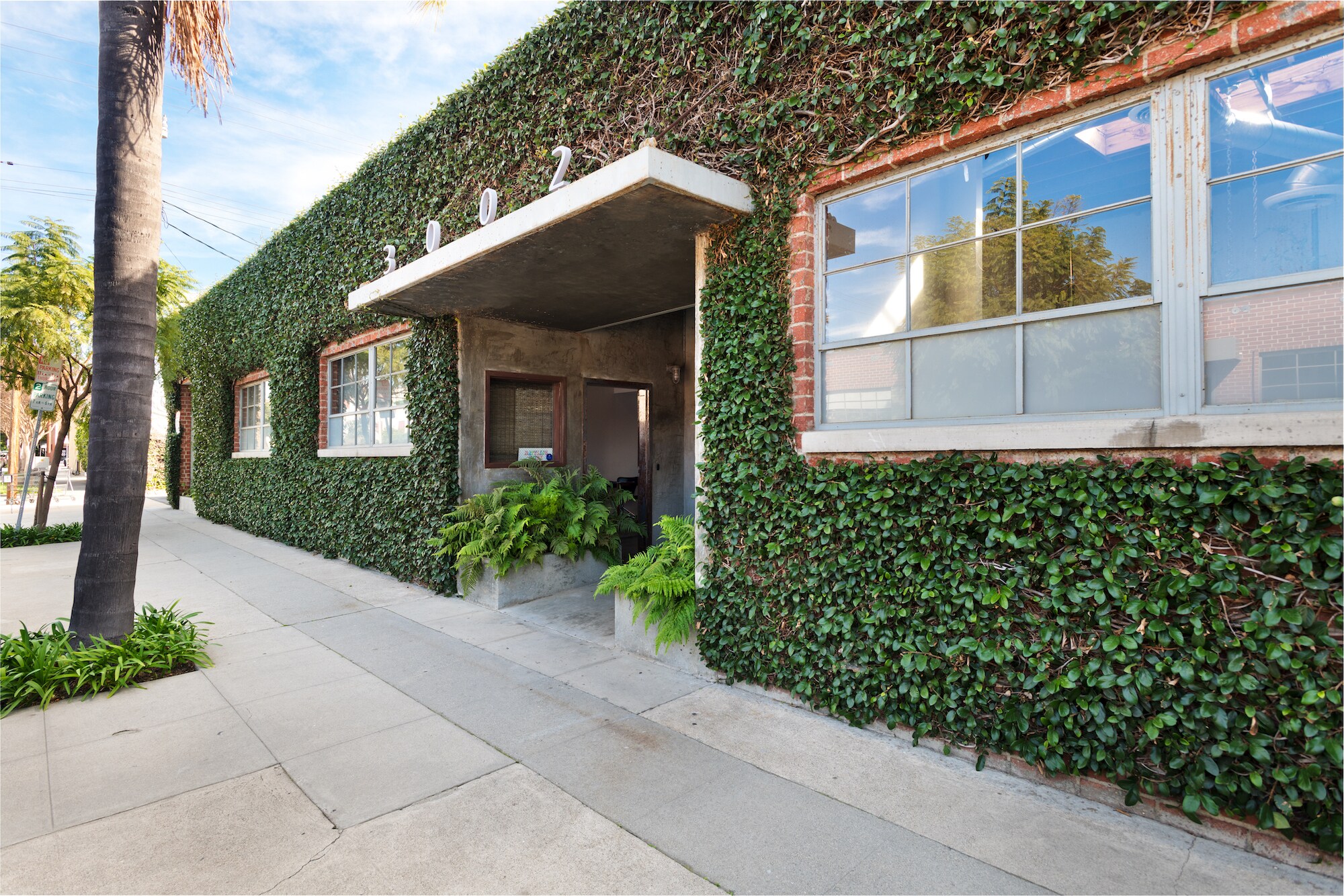 3002 Pennsylvania Ave, Santa Monica, CA à louer Photo de l’immeuble– Image 1 sur 21